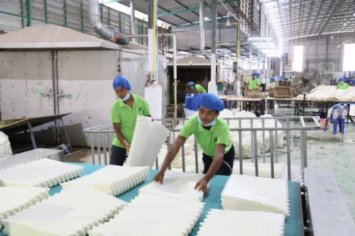 探訪素萊泰Sulatex乳膠寢具工廠 源自泰國(guó)的黃金液體，融合北方金屬制品的匠心工藝